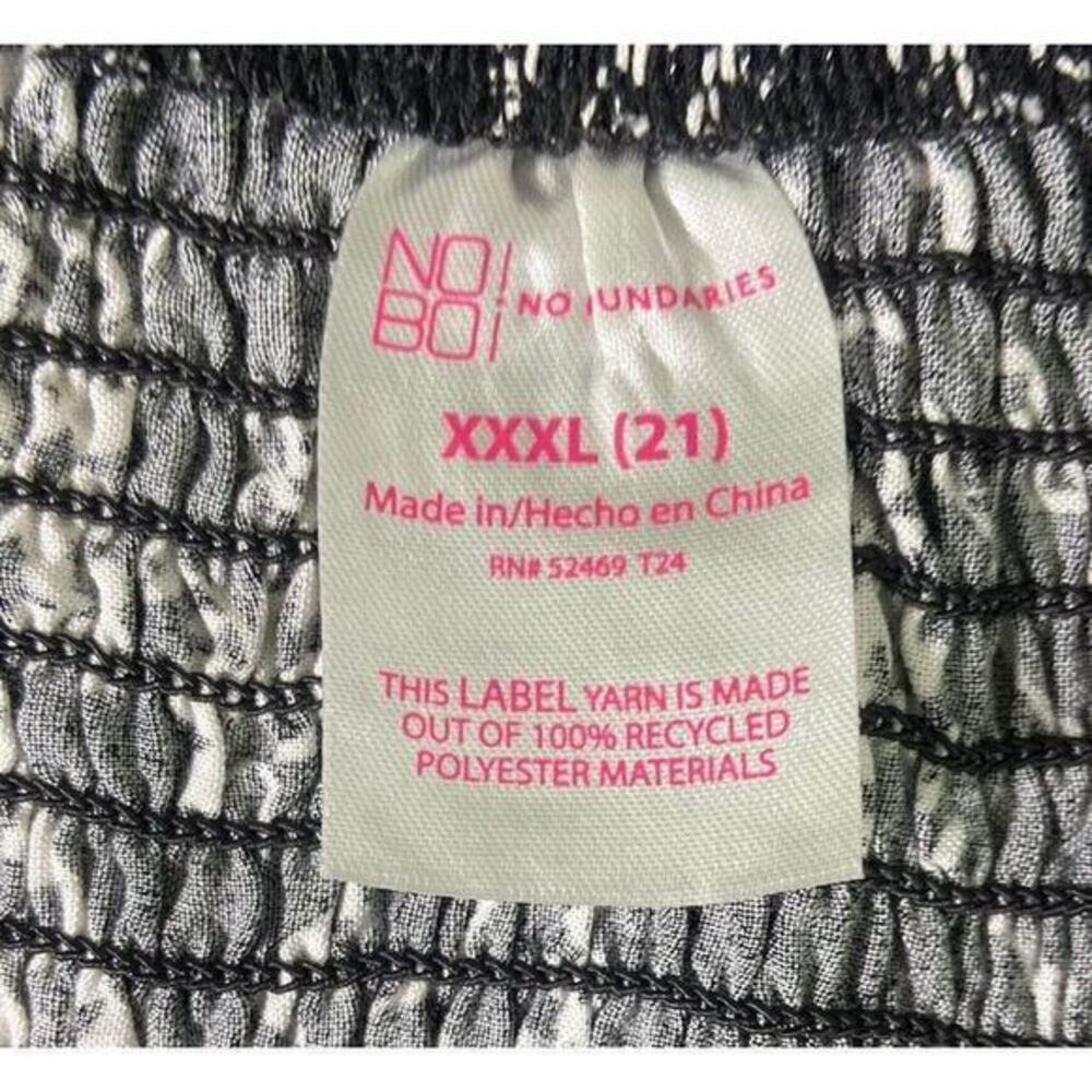 No Boundaries Black & White Stretch Elastic Scoop Neck Blouse Size XXXL (21) NWT - Picture 3 of 10